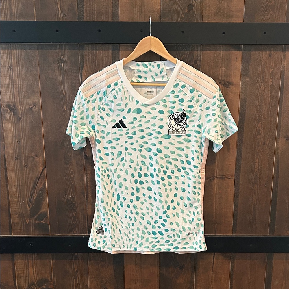 Adidas Authentic Mexico 2024 Soccer Jersey Slim Fit Women’s Size S